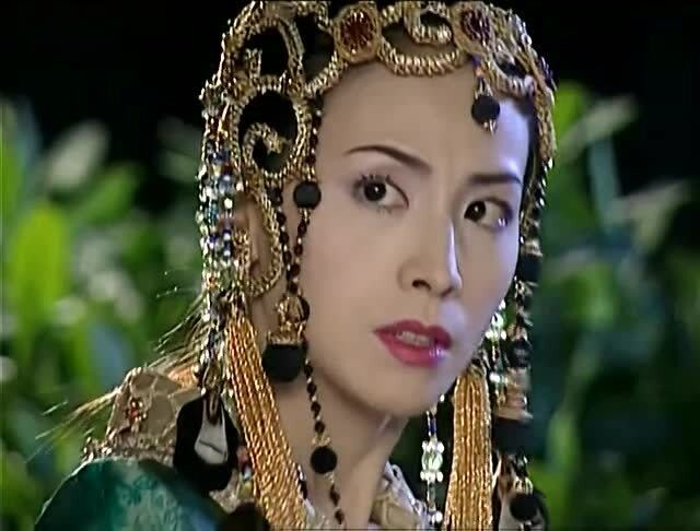 绝心一看颜盈,颜盈顿时怕了,这个眼神太吓人!