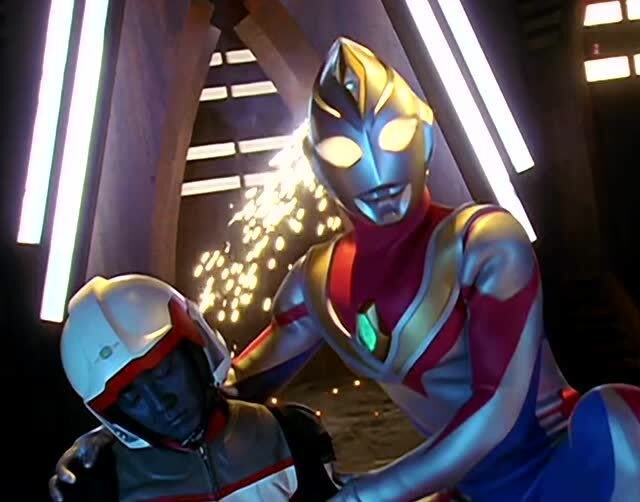 各位觉得戴拿能否打的过迪迦