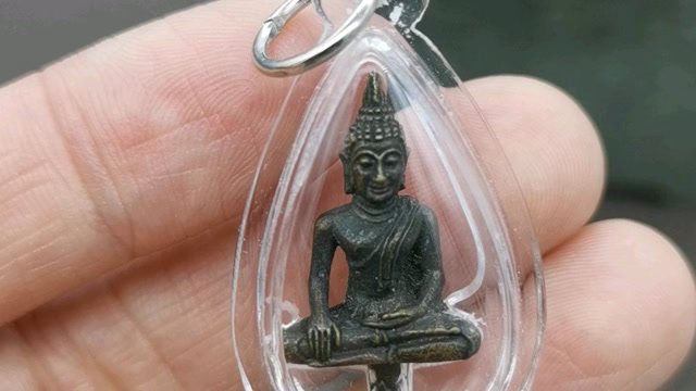 泰国佛牌 龙婆坤2536佛祖