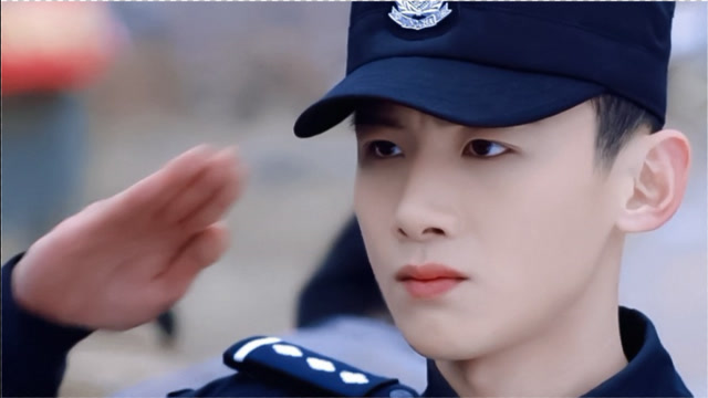 左手牵你右手敬礼,不负国家不负你,邢克垒你可真行啊【邢克垒×米佧