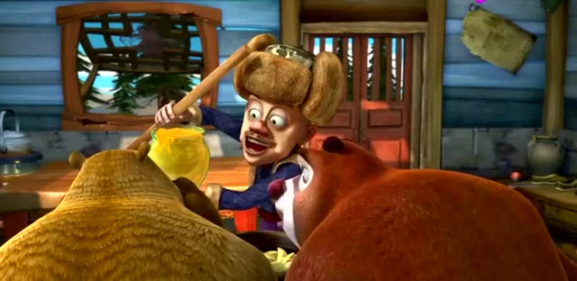 熊出没:狗熊和光头强一起做果脯,分工还挺明确的!