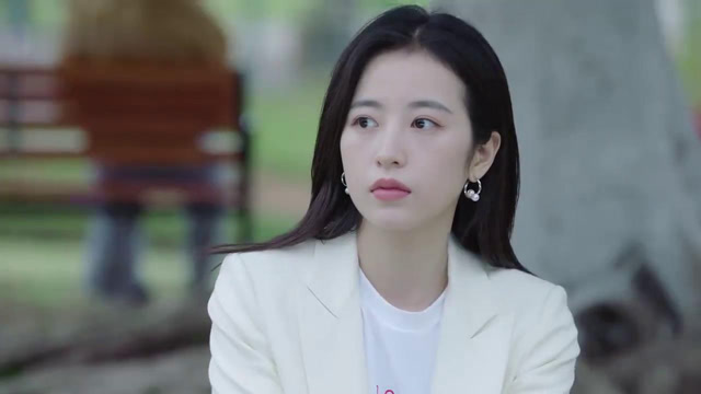 从结婚开始恋爱:凌睿约鹿方宁吃饭,她秒答应,心虚的样子真逗