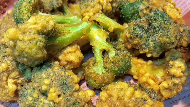 快来,解锁西兰花神仙吃法#万物皆可油炸