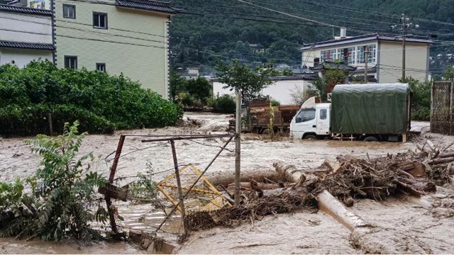 突发!大理州洱源县发生泥石流,多条道路中断