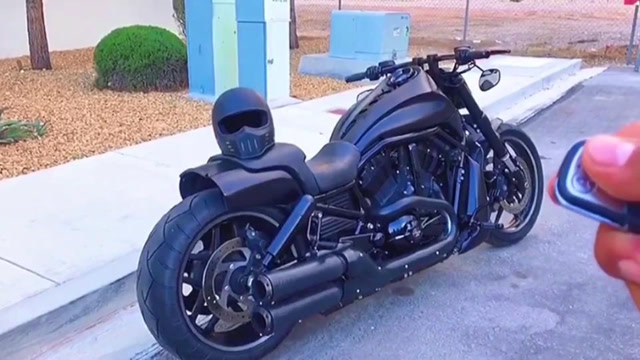 这就是美队的大哈雷,不知道十万刀能不能拿下,太帅了!