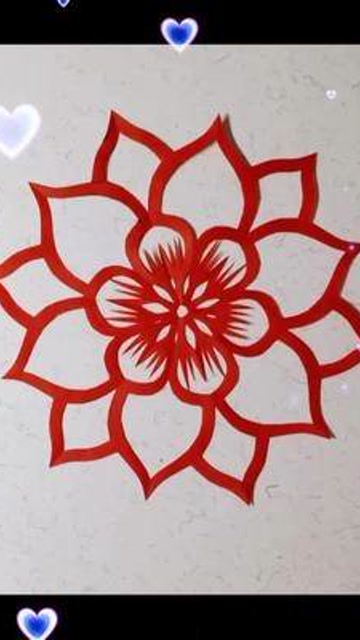 剪一幅简单的六角团花,你学会了吗#梁老师剪纸 #亲子 #教程