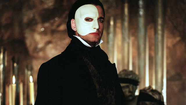 《歌剧魅影》巴黎大剧院穿越纪事,伯爵和歌女的爱情回忆