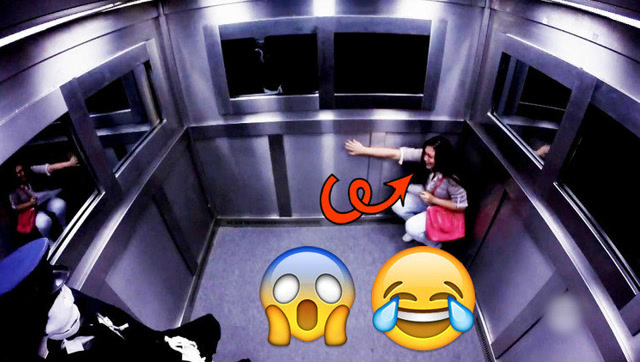 恐怖恶作剧:电梯突然断电 保安变成骷髅 妹子被吓得崩溃了!