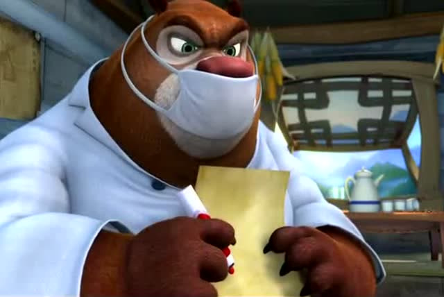 熊大当医生,去给光头强体检,哈哈