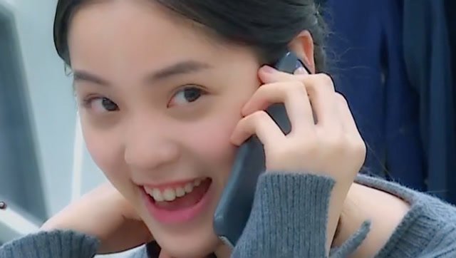 欧阳娜娜与诺一通话,全程花痴脸