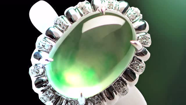 稀有宝石——金翠玉,被誉为世界最为优雅的稀有宝石之一