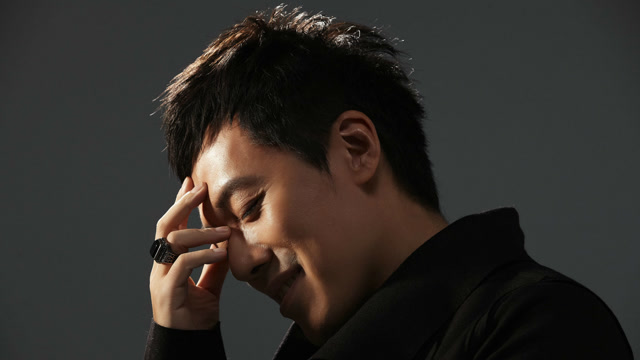 《我是歌手》张宇现场演唱《月亮惹得祸的祸》