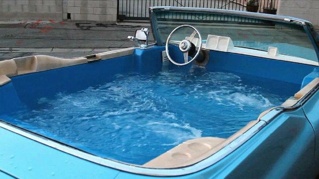 全球首辆移动浴缸,5000买辆凯迪拉克,改装后回头率无敌了