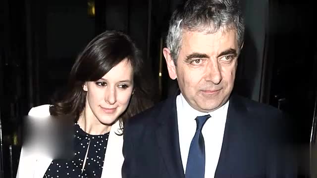 62岁的憨豆先生第三次当爸爸啦,其妻子比憨豆先生小30岁