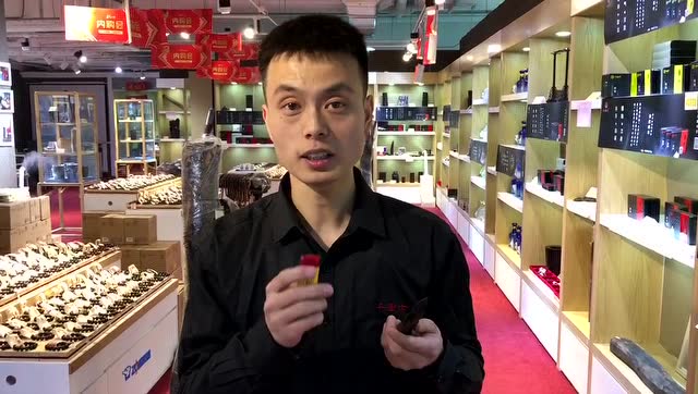 千里木店长亲自讲解鉴别檀香紫檀最有效的方法-"闻"