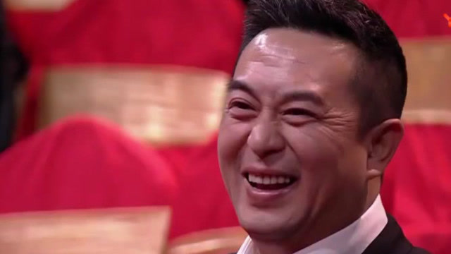 王珞丹现场感谢张嘉译,张嘉译台下笑开了花!