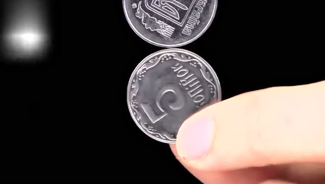 高能,一块磁铁究竟能吸多少个硬币?