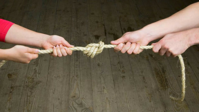 最结实的绳子打结技巧,越拉越紧的那种,学会了以后肯定用得上