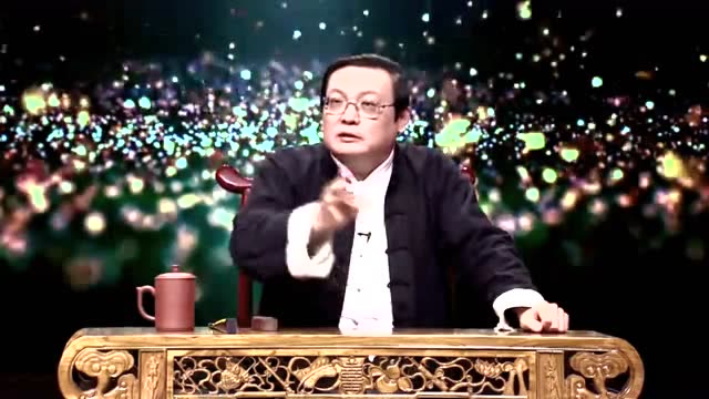 老梁观世界:酒桌上这么能喝的主儿有几个?