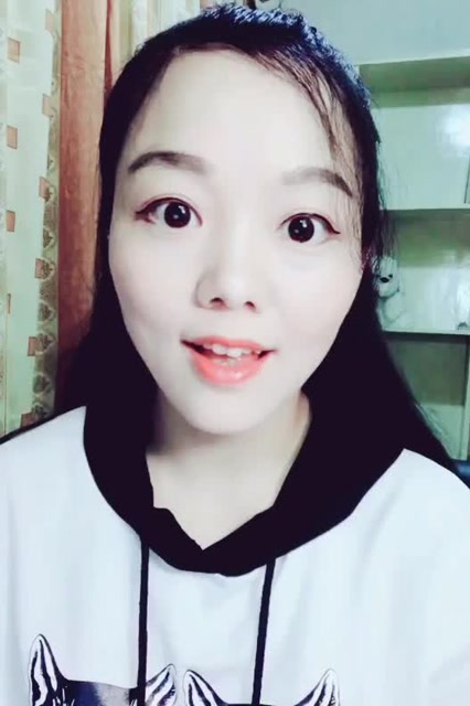 不同时期笑的样子