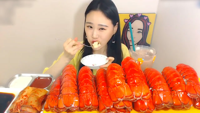 韩国美女大胃王吃龙虾,这吃相真是绝了!