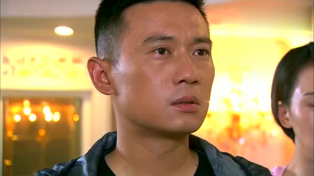 特警力量:小雅向沈鸿飞解释,自己和犯罪组织成员什么都没发生!