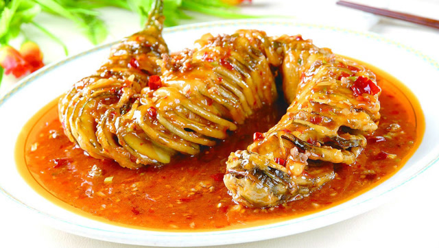 茄子很多人都喜欢吃,这种鱼香茄龙你吃过吗?做法简单味道棒