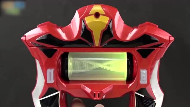 益智亲子玩具:迪迦奥特曼得到了一个奥特胶囊,是哪一个奥特曼呢?