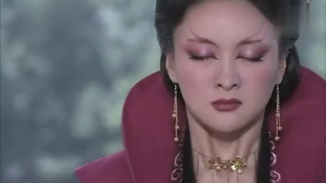 活佛济公:狐狸精很是惊讶,自己吃的是心,怎么会吐出黑馒头!