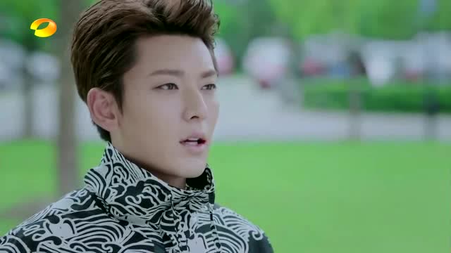 旋风少女:廷皓说长安教练天天和傻子在一起,傻子是说百草吗?