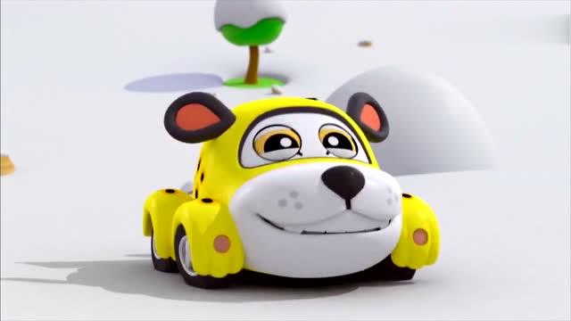 布隆家族动画片,一个大雪球从山上滚下来皮皮吓得赶紧跑了