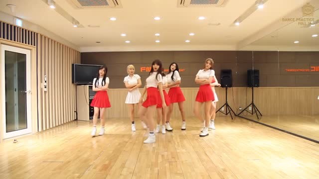 女子流行演唱团体aoa《怦然心动》练习室舞蹈版