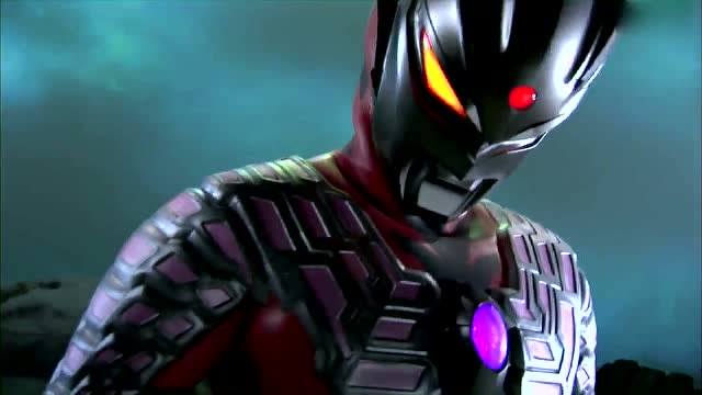 奥特曼:暗黑赛罗太强大了,貌似都没动手,火焰战士就被斩杀了!