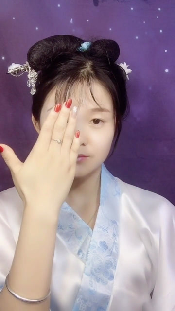 天下第一里高圆圆仿妆