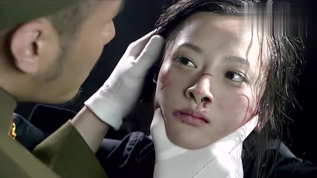 国军女战士受到鬼子的酷刑,却仍然不肯招供,太令人敬佩了