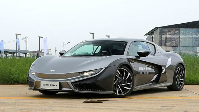 国产"法拉利"来了!充电15分钟续航80公里,4.6s速度破百