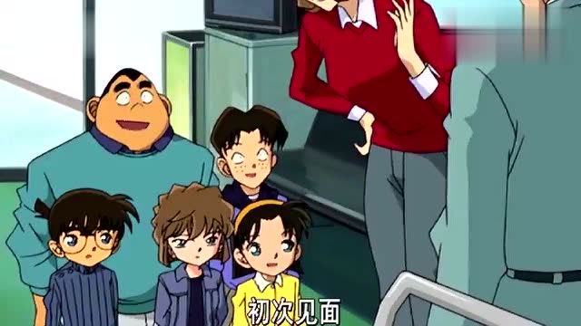 灰原哀怼柯南,这样分析他和爸爸妈妈的相似点,不愧是毒舌女王!