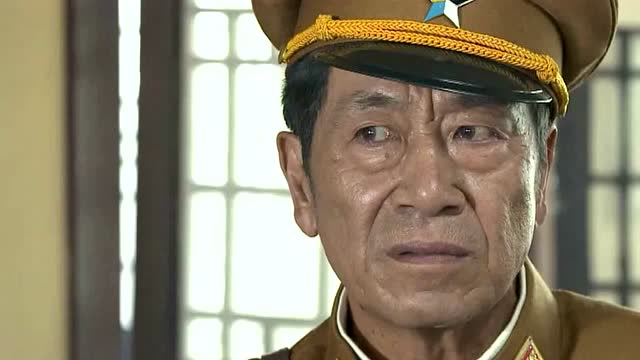 金大麻子想杀翠仙,却被毛弟开枪打死