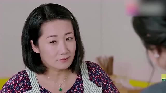 妈妈同意张果果跟着老师学刺绣,馄饨店的工作也要做