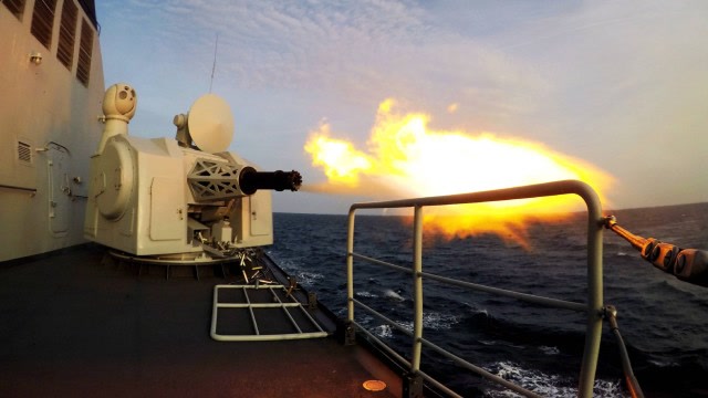 全球火力最猛的重机枪,威力有多大?开火瞬间,让海盗后悔来到世上