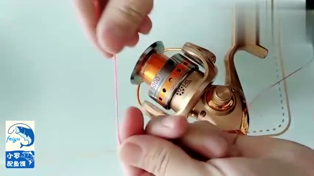 渔轮正确安装鱼线的方法,这样绑线杯越拉越紧!