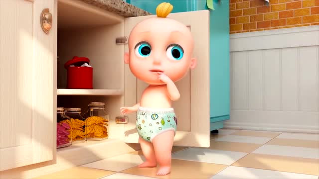 宝宝趴到柜子前面,准备偷吃东西,被爷爷发现了