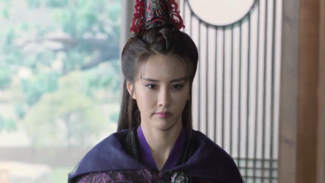 小女花不弃:柳青妍爱上莫若菲!得知他是女儿身后,反而笑出了声!