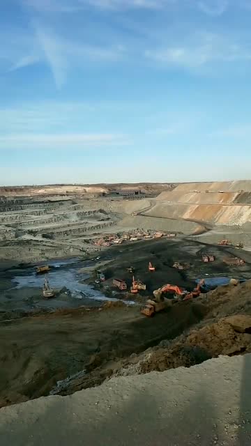 鄂尔多斯露天煤矿,就是这样开采的,总算见到了