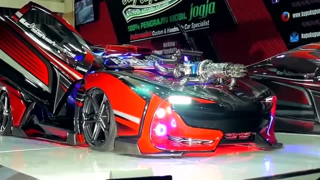 带加特林的8轮跑车,这车真的可以开吗?不是道具吗?