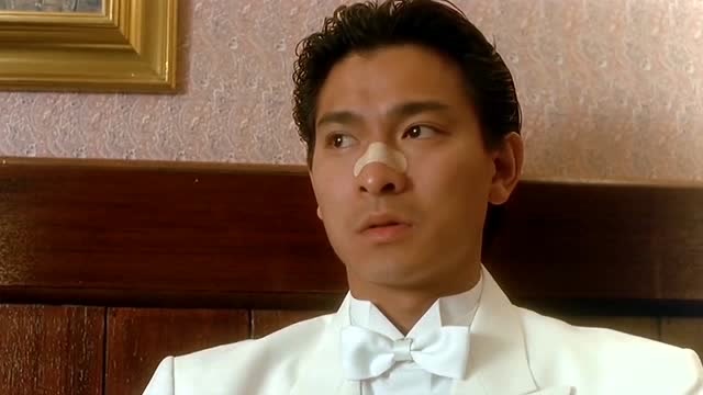 赌神阿义假意帮忙洗牌其实高进早就知道他们的把戏