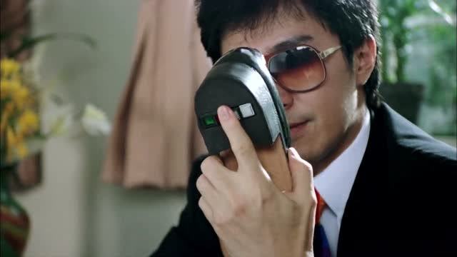 国产凌凌漆:星爷的吹风机竟然是刮胡刀,真是长见识了