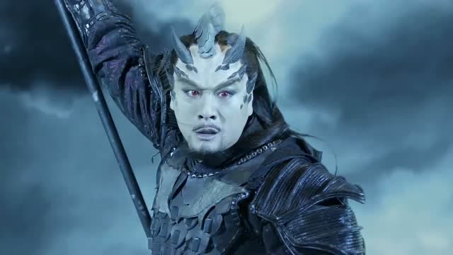 擎苍法力大增,然而被夜华打败了,原因竟和离镜有关