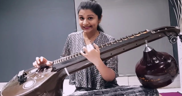 印度古典乐器西塔琴优美的音乐《samjhawan -veenasrivani》