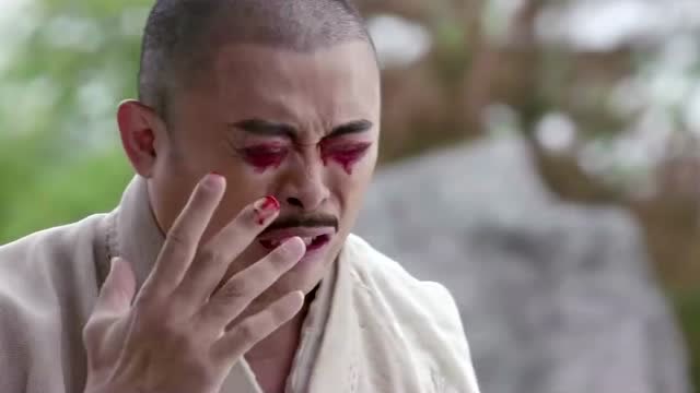 倚天屠龙记:成昆双目失明武功全废,金毛狮王也解了当年之恨